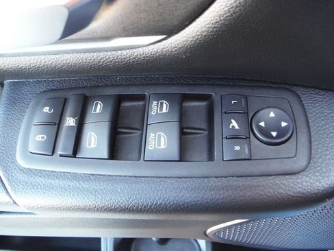 Used 2023 RAM 1500 Big Horn AWD/4WD image 25