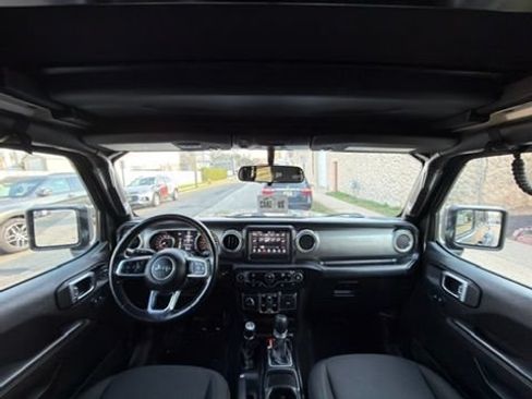 Used 2021 Jeep Wrangler Unlimited Sahara AWD/4WD image 24