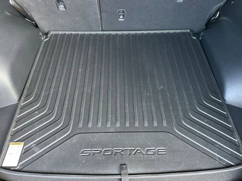 Used 2025 Kia Sportage X-Line AWD/4WD image 17
