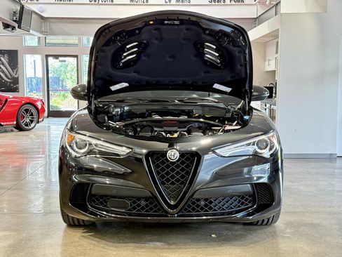 Used 2018 Alfa Romeo Stelvio Quadrifoglio w/ Driver Assist Dynamic Package image 28