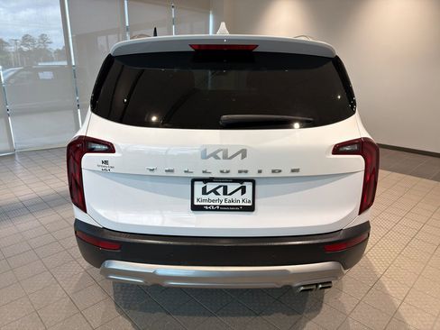 Used 2022 Kia Telluride S image 4