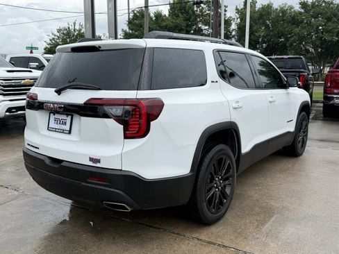 Used 2023 GMC Acadia SLE w/ Elevation Edition FWD image 5