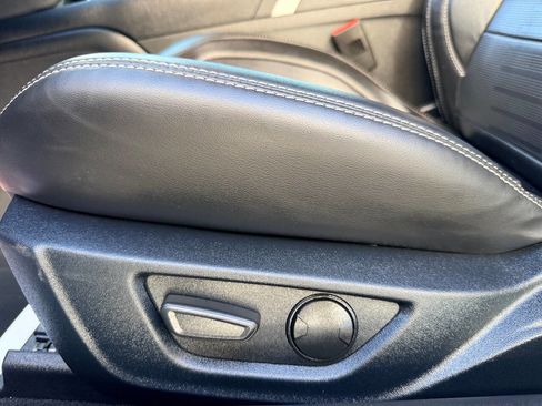 Used 2021 Ford Mustang Shelby GT500 w/ Technology Package image 20