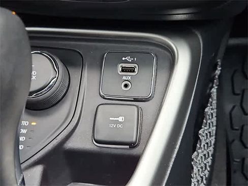 Used 2021 Jeep Compass Latitude w/ Convenience Group image 31