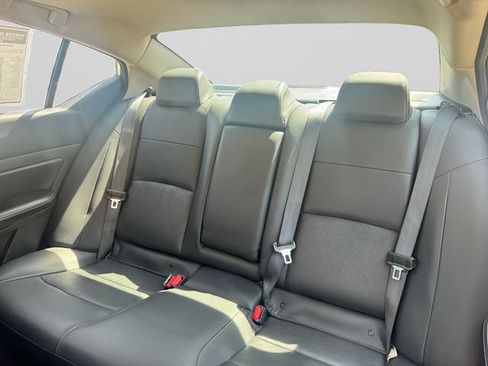 Used 2023 Nissan Altima 2.5 SL AWD/4WD image 13