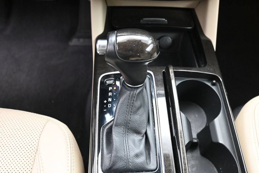 Used 2015 Kia Cadenza Premium FWD image 28