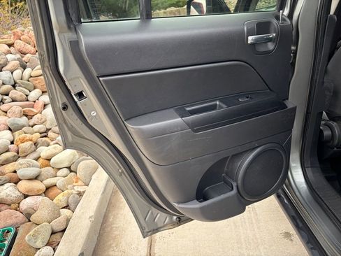 Used 2014 Jeep Patriot Sport AWD/4WD image 13