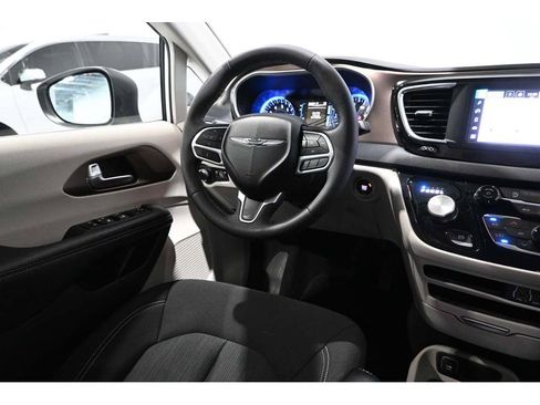 Used 2024 Chrysler Voyager LX FWD image 23
