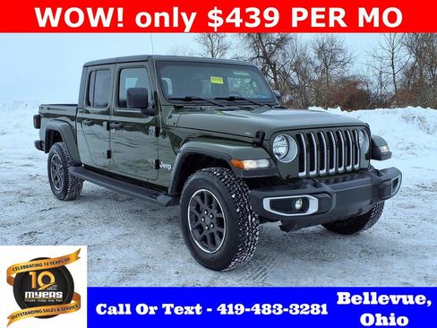 Used 2023 Jeep Gladiator Overland w/ Cold Weather Group image 1