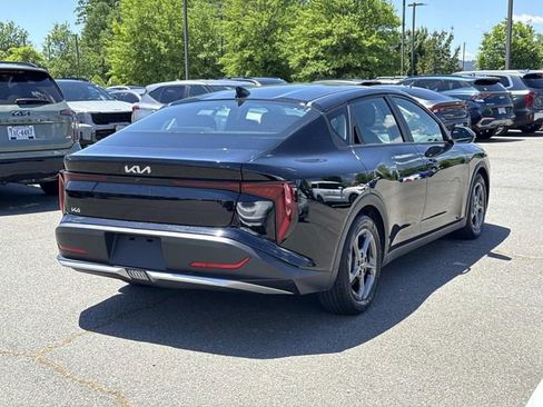 Used 2025 Kia K4 FWD image 2