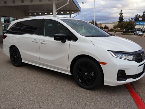 New 2026 Honda Odyssey Sport-L image 3