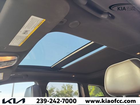 Used 2019 Jeep Grand Cherokee Overland AWD/4WD image 22