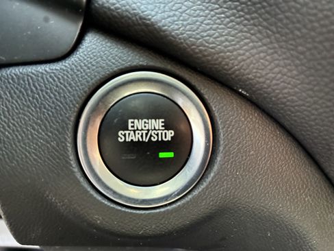 Used 2024 Chevrolet Equinox LT AWD/4WD image 32