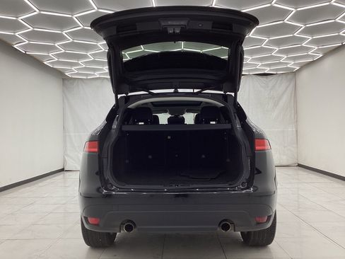 Used 2018 Jaguar F-PACE Premium image 47