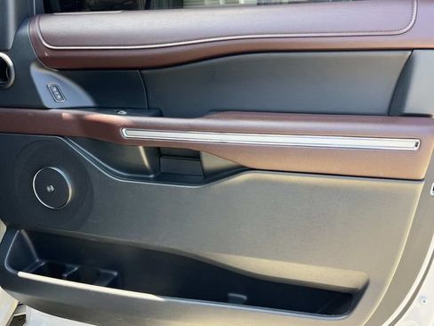 Certified 2024 Ford Expedition Limited AWD/4WD image 31