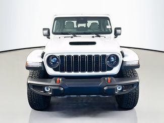 New 2026 Jeep Gladiator Mojave w/ Technology Group video 2