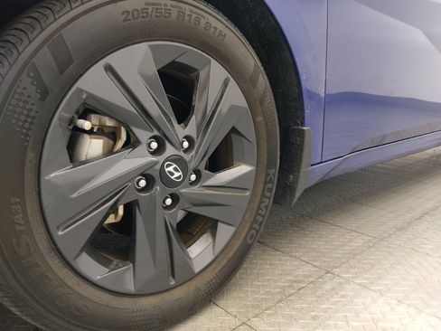 Used 2023 Hyundai Elantra SEL FWD image 31