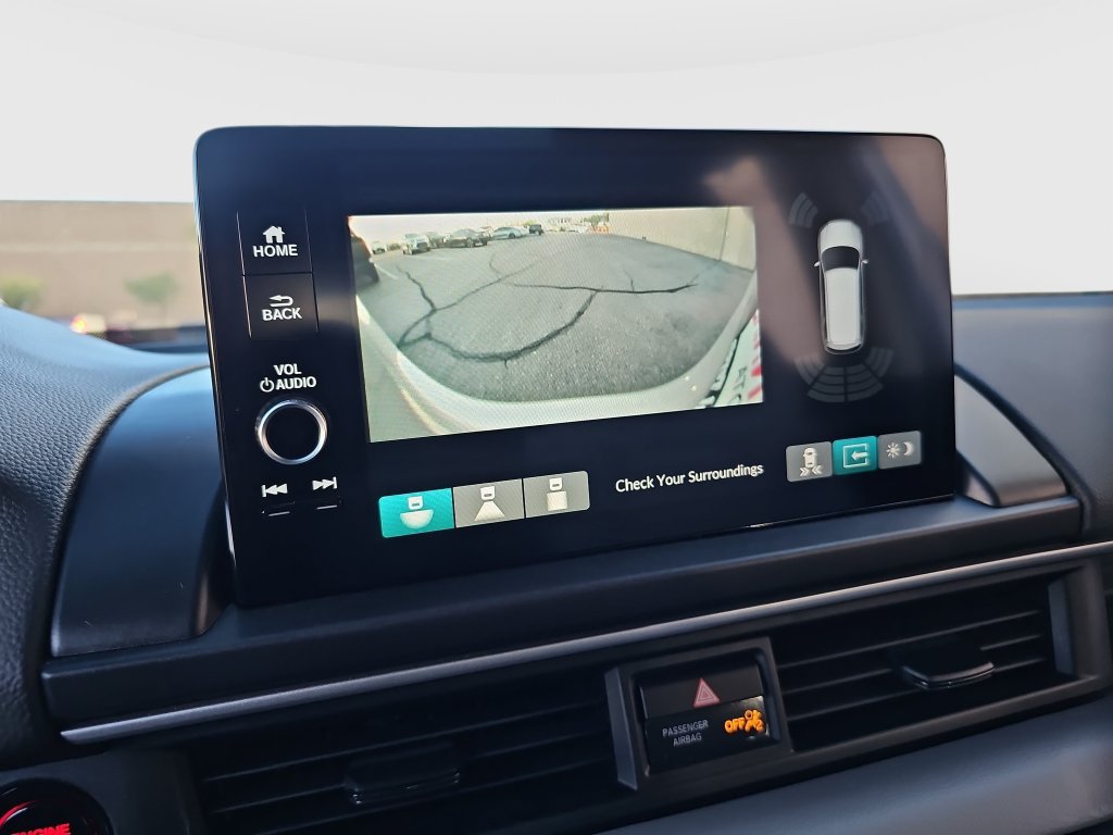 Used 2023 Honda Pilot Touring image 14