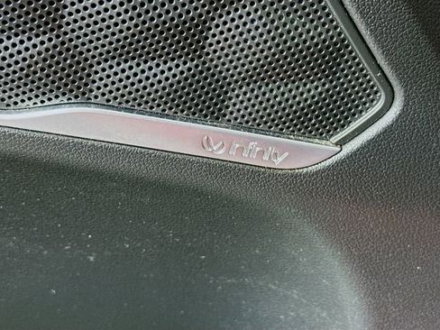 Used 2020 Hyundai Santa Fe SEL w/ Convenience + Premium Package image 18