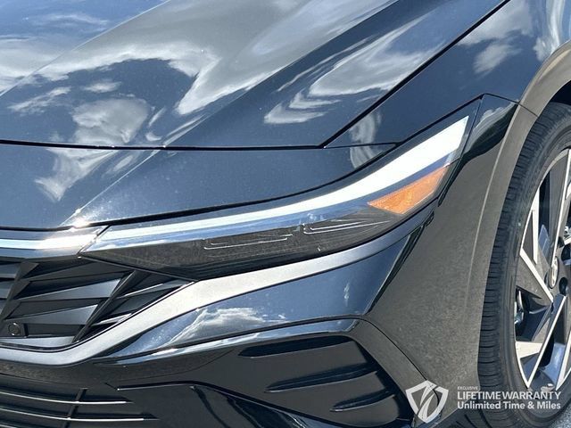 New 2026 Hyundai Elantra Limited FWD image 9