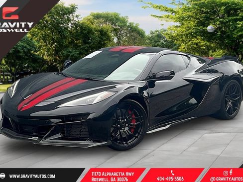 Used 2024 Chevrolet Corvette Z06 RWD image 1