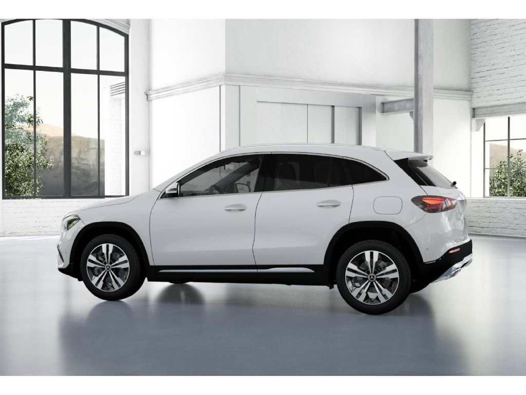 Used 2026 Mercedes-Benz GLA 250 4MATIC image 32
