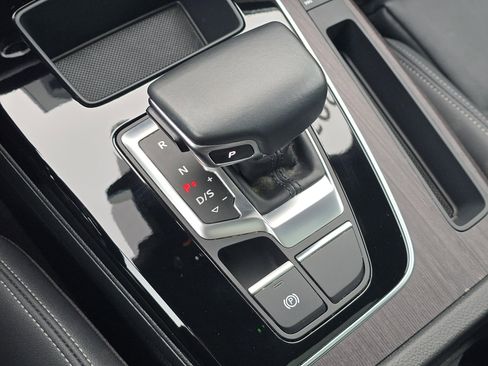 Certified 2022 Audi Q5 2.0T Premium w/ Convenience Package image 28