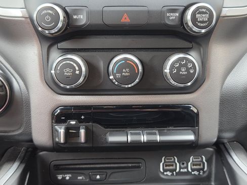 Used 2019 RAM 1500 Big Horn image 19