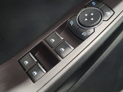 Used 2020 Ford Explorer Limited image 27