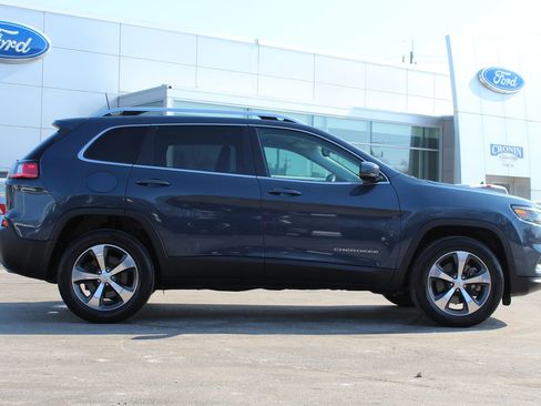 Used 2019 Jeep Cherokee Limited image 8