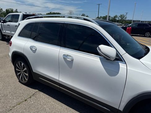Used 2022 Mercedes-Benz GLB 250 4MATIC image 7