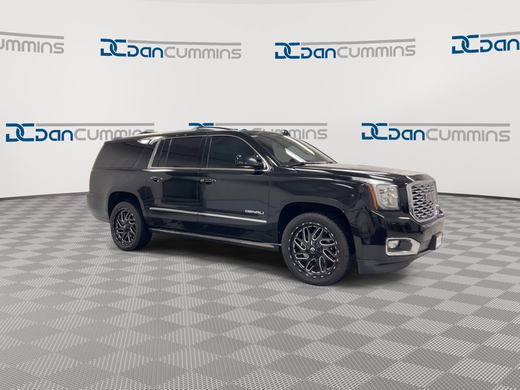 Used 2019 GMC Yukon XL Denali w/ Denali Ultimate Package AWD/4WD image 2