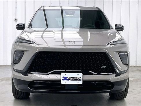 Used 2026 Buick Enclave Sport Touring w/ Super Cruise Package image 3