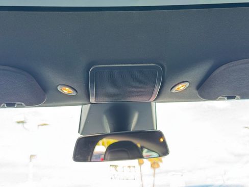 Used 2018 Tesla Model S AWD image 31