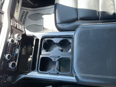 Used 2025 Ford F250 Lariat w/ Tremor Off-Road Package AWD/4WD image 18