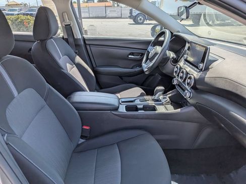 Used 2025 Nissan Sentra SV FWD image 30