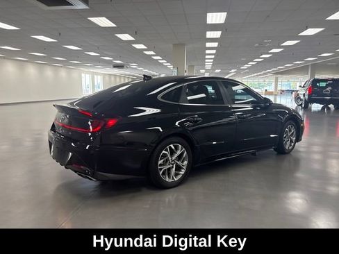 Used 2023 Hyundai Sonata SEL w/ Convenience Package FWD image 7