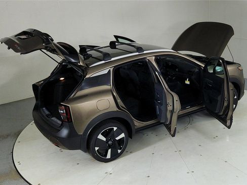 New 2026 Nissan Kicks SR w/ Illumination Package image 47