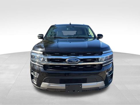 Used 2024 Ford Expedition Limited image 8