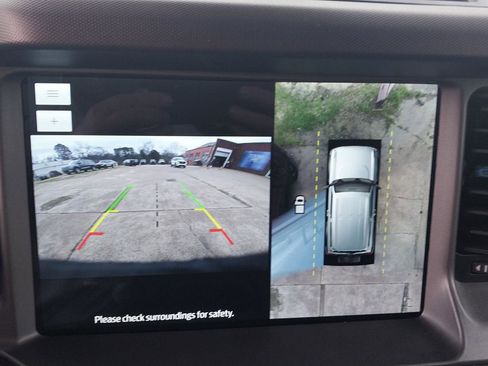 Used 2023 Ford Bronco Outer Banks image 16