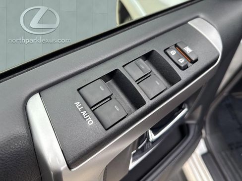 Used 2023 Toyota 4Runner TRD Sport w/ Technology Package image 9