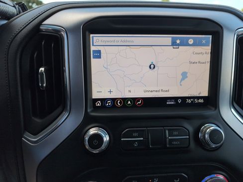 Used 2019 GMC Sierra 1500 SLT w/ SLT Premium Package image 24