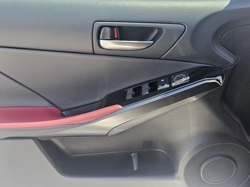 Certified 2025 Lexus IS 300 w/ Comfort Package RWD image 31