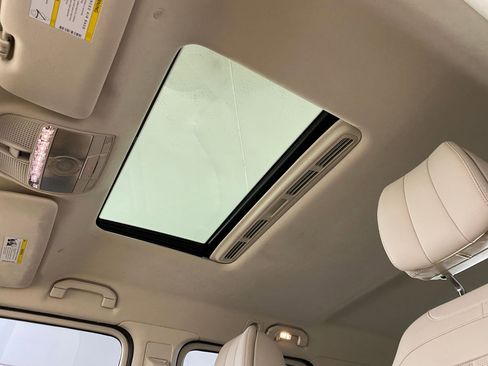 Used 2023 Mercedes-Benz G 550 image 15