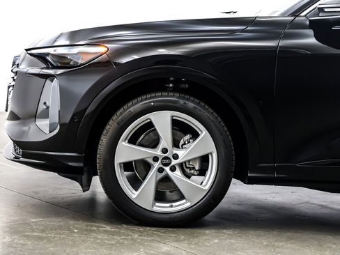 New 2025 Audi Q5 Prestige image 10