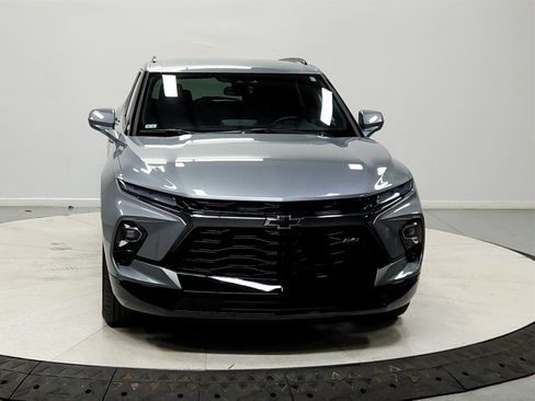 Used 2025 Chevrolet Blazer RS image 2