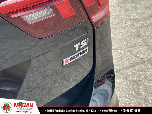 Used 2018 Volkswagen Tiguan S AWD/4WD image 10