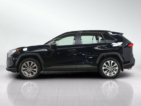Used 2020 Toyota RAV4 XLE Premium AWD/4WD image 2