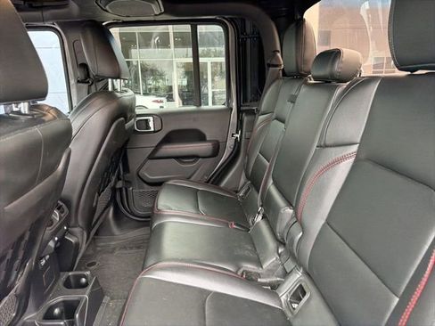 Used 2022 Jeep Gladiator Rubicon w/ Trailer Tow Package image 8