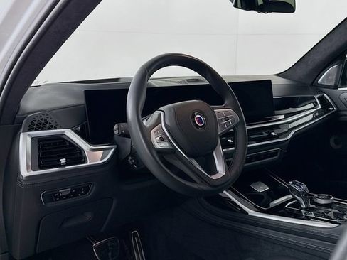 Used 2023 BMW ALPINA XB7 AWD/4WD image 9